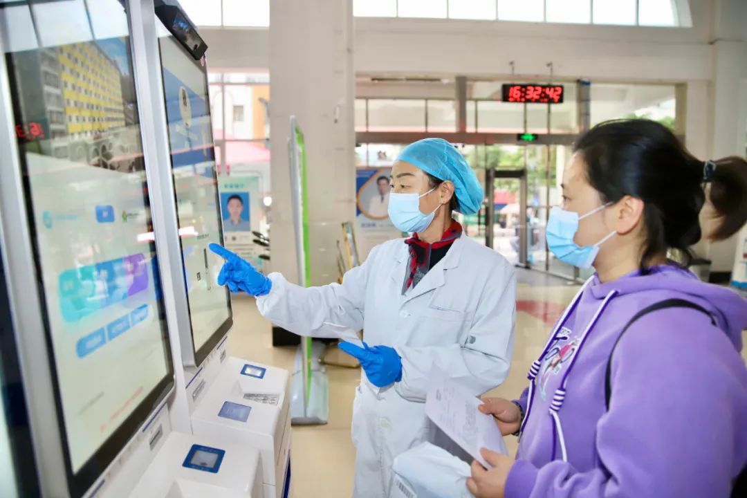 开云体育下载安装 -冲刺阶段体能课后，武汉三镇单刀错失备战意甲，引发热议，医务组通报恢复的简单介绍